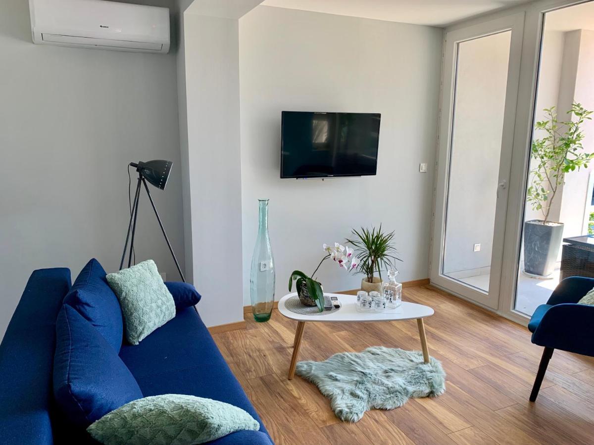 Deluxe Suites Mandic Omis Bagian luar foto